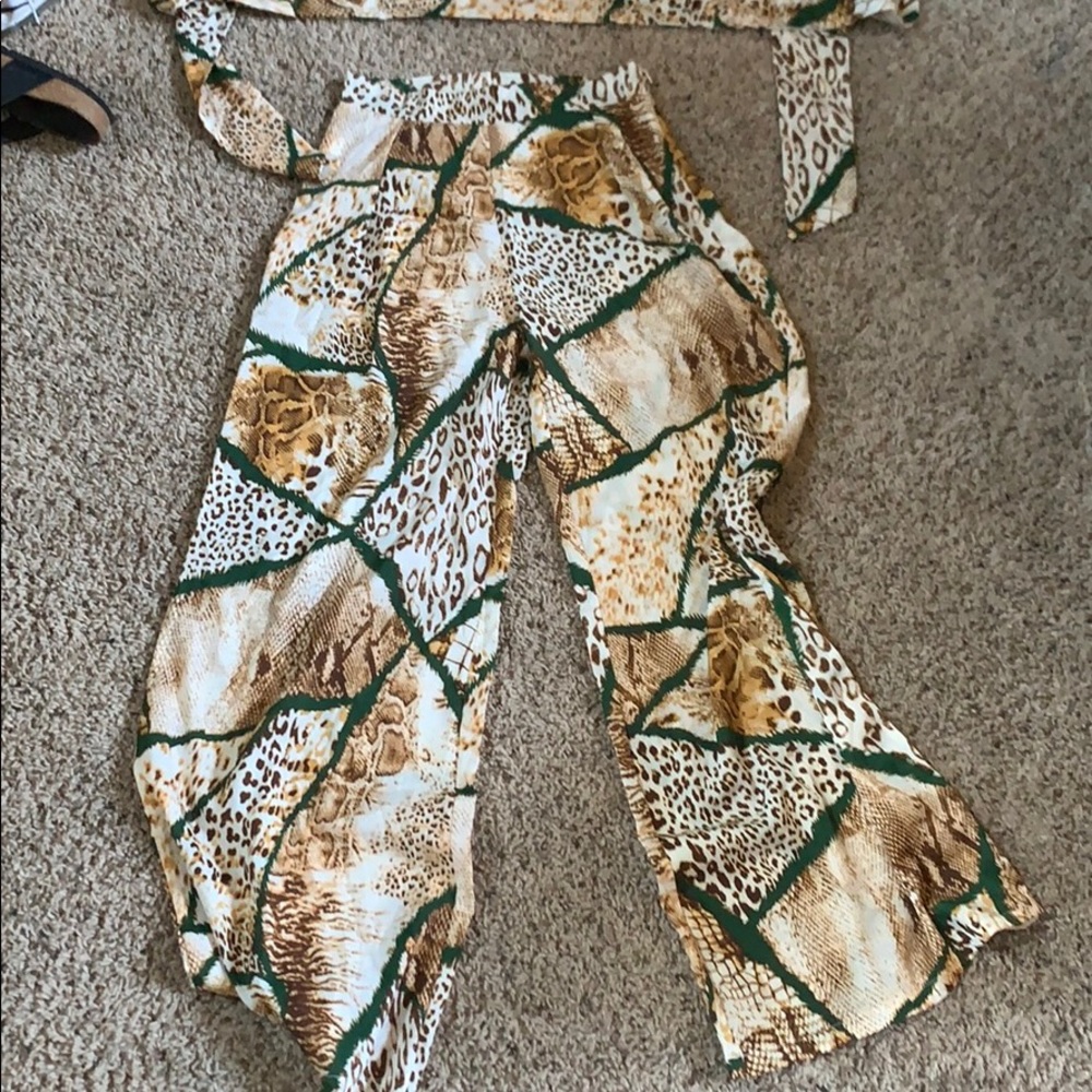Two piece - Picture 2 of 3
